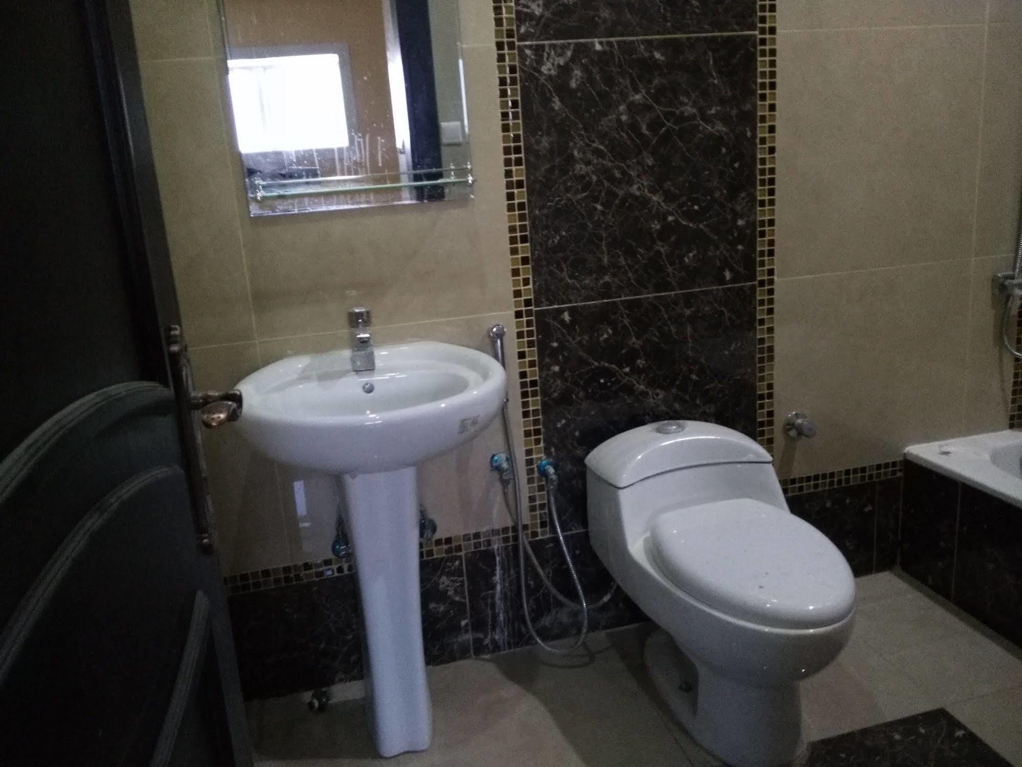 Aram Room Riyadh Exteriör bild