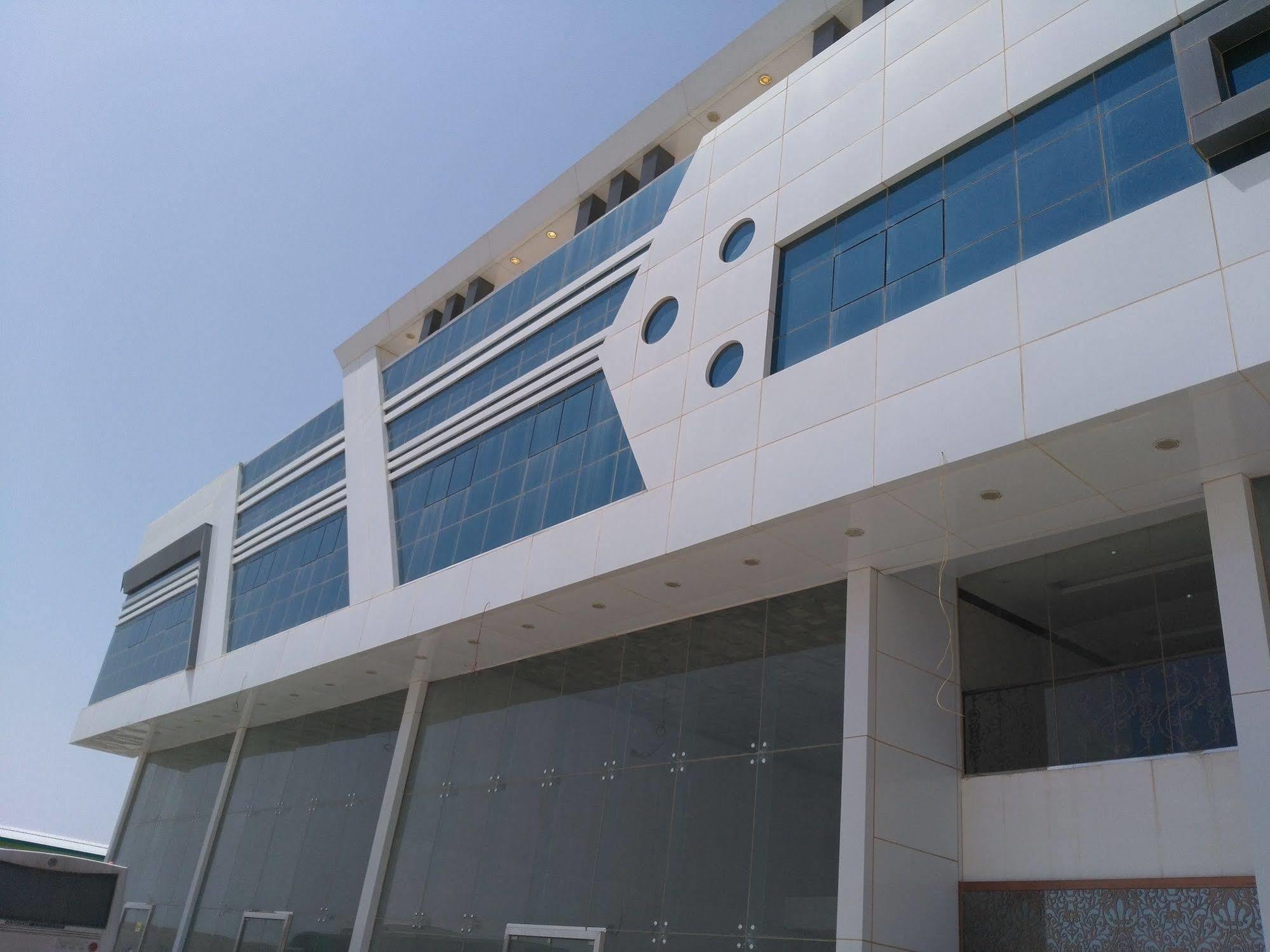 Aram Room Riyadh Exteriör bild